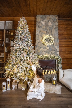 Ель искусственная Царь Елка Адель Алмазная заснеженная с освещением LED 270см